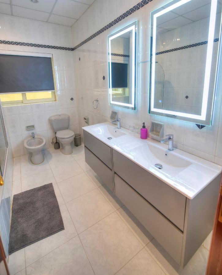 Beautifully Furnished Seafront 4 Bedrooms Goslm-4 Sliema Exteriör bild