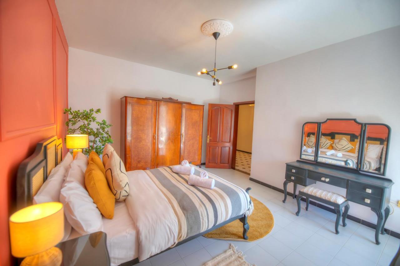 Beautifully Furnished Seafront 4 Bedrooms Goslm-4 Sliema Exteriör bild