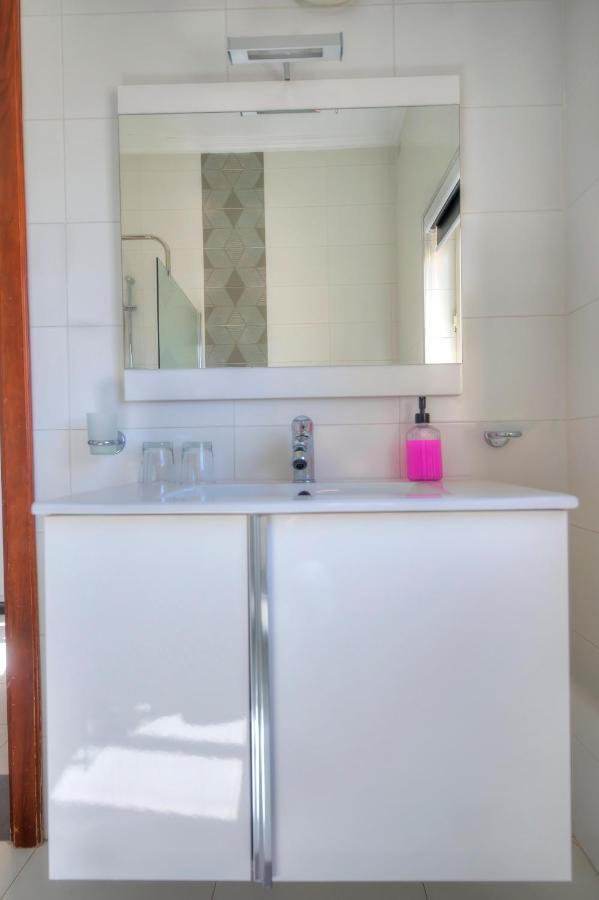 Beautifully Furnished Seafront 4 Bedrooms Goslm-4 Sliema Exteriör bild