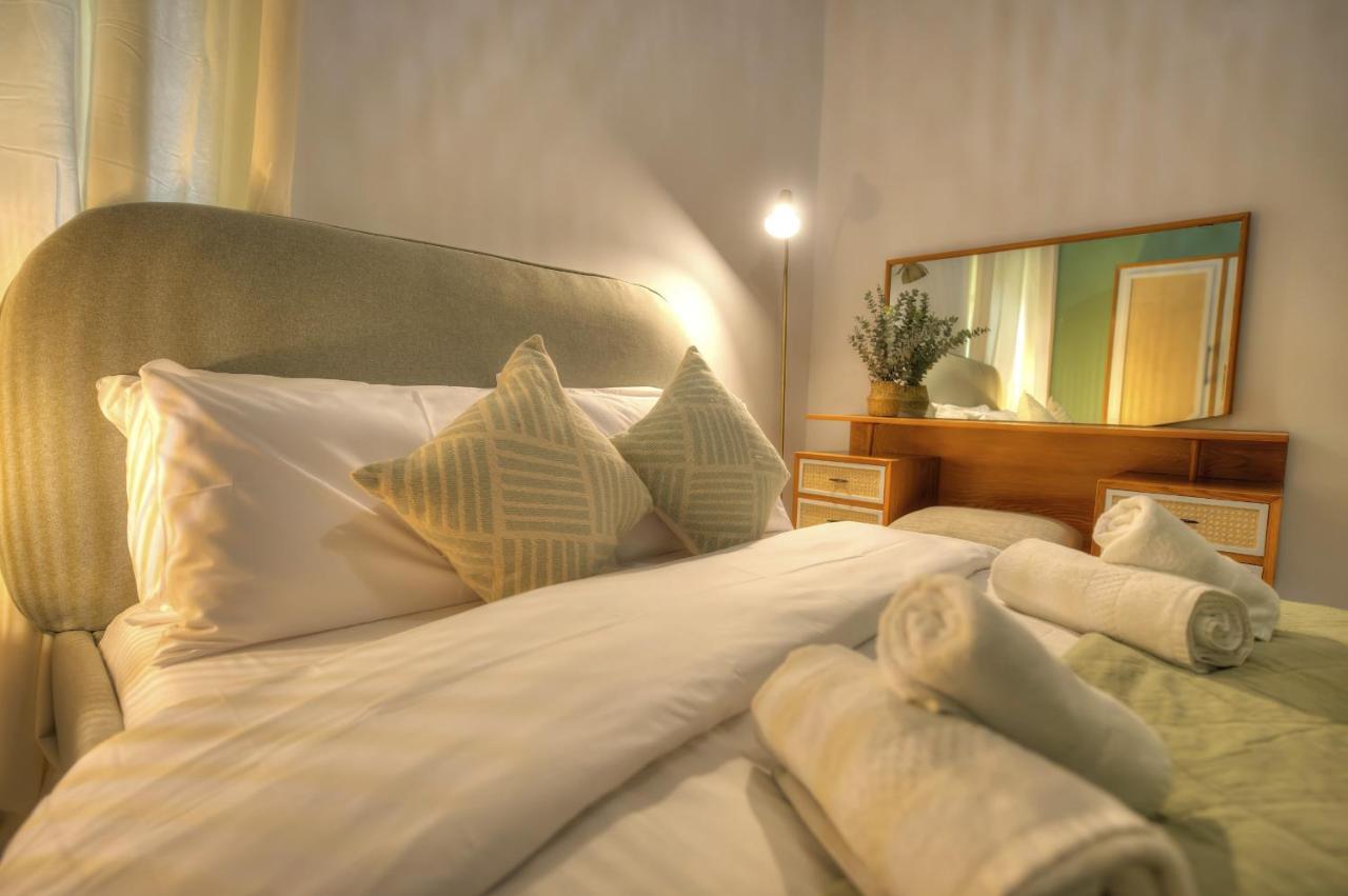 Beautifully Furnished Seafront 4 Bedrooms Goslm-4 Sliema Exteriör bild